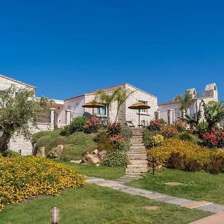 Szálloda Cala Sinzias 4*