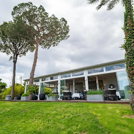 Cala Sinzias فندق