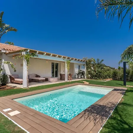Hotel Cala Sinzias 4*