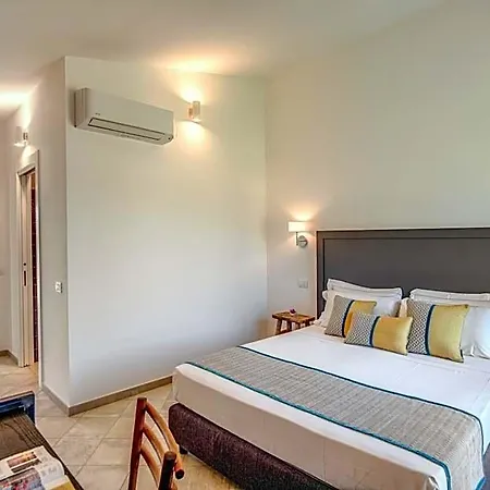 Cala Sinzias Hotel