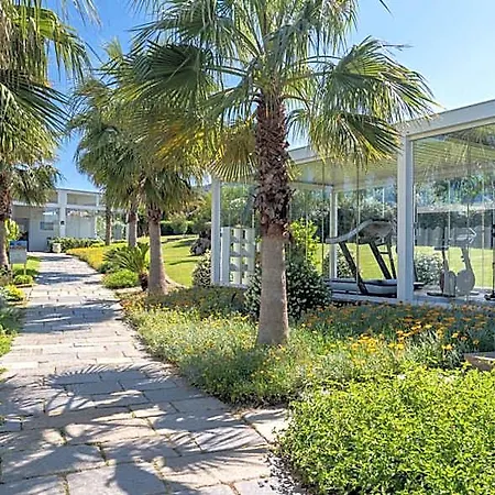 Cala Sinzias Hotel 4*